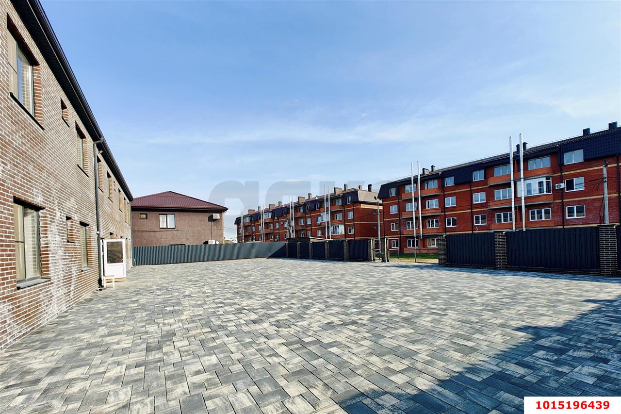 Фото №2: Отдельное здание 610 м² - Новая Адыгея, ул. Красная, 45