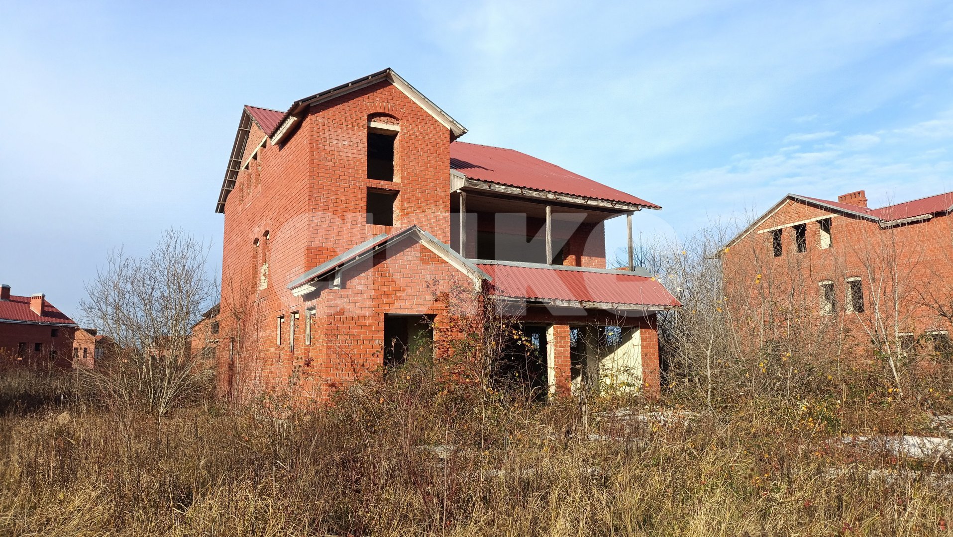 Фото №1: Дом 250 м² + 15 сот. - Саратовская, 13-й квартал, 5