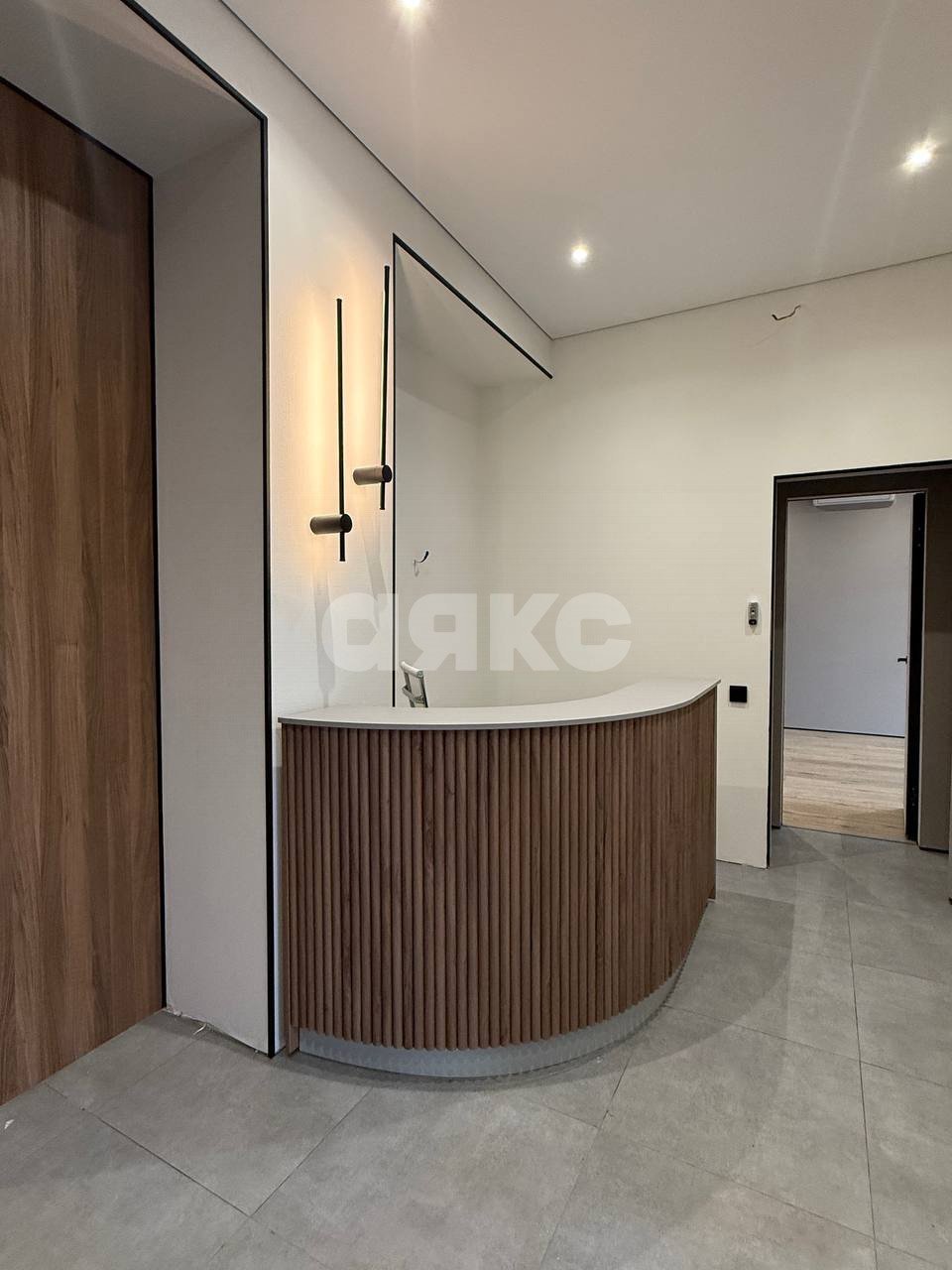 Фото №2: Коммерция 187 м² - Мариуполь, Приморский, пр-кт Адмирала Лунина, 33