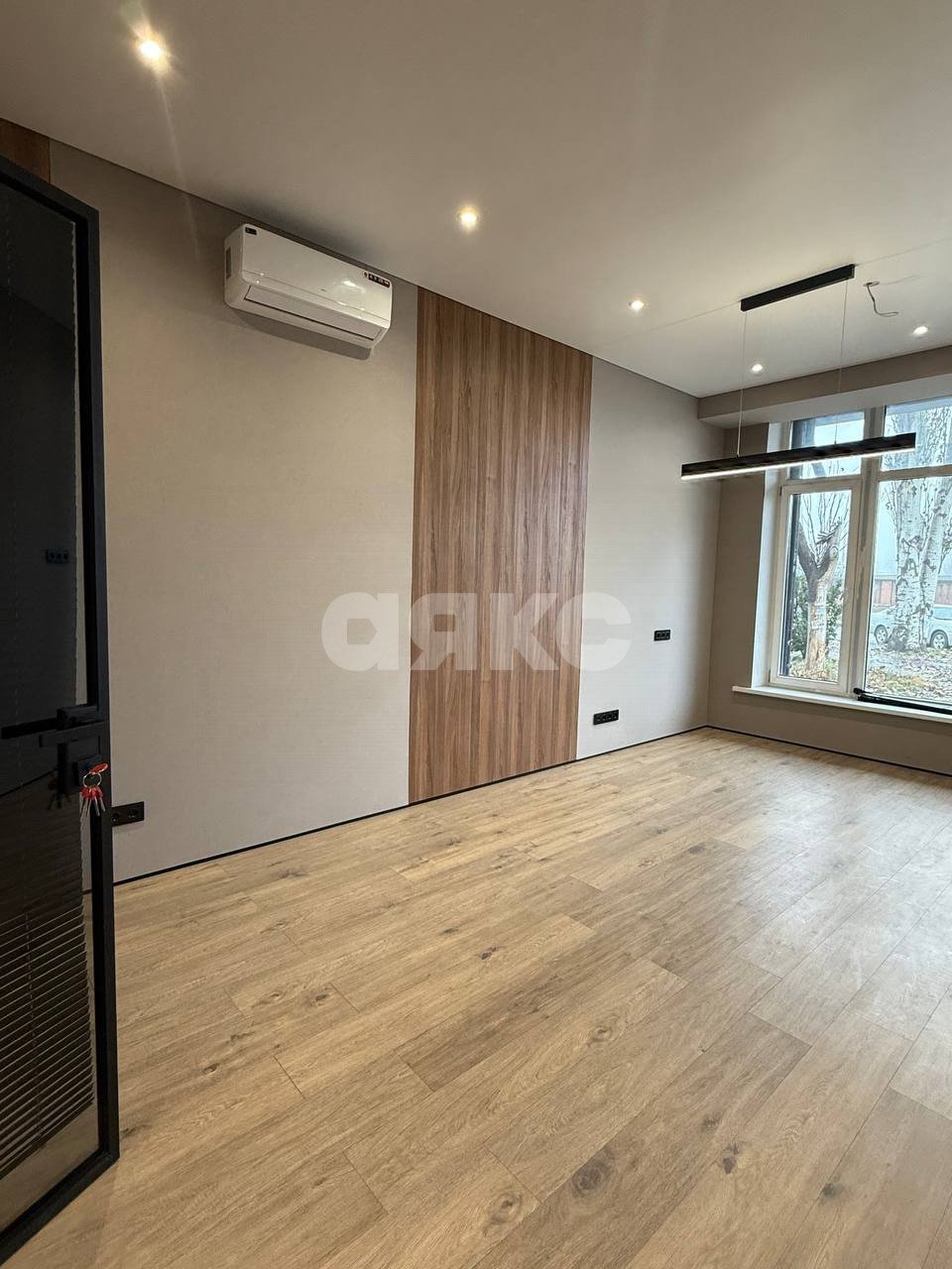 Фото №3: Коммерция 187 м² - Мариуполь, Приморский, пр-кт Адмирала Лунина, 33