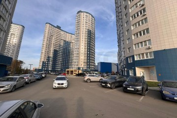 Фото №4: Торговое помещение 61 м² - Краснодар, мкр. жилой комплекс Фонтаны, ул. Воронежская, 47Д