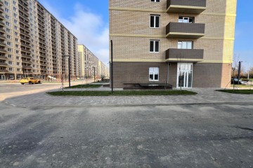 Фото №5: Торговое помещение 30 м² - Краснодар, мкр. жилой комплекс Дыхание, ул. Лётчика Позднякова, 2к27