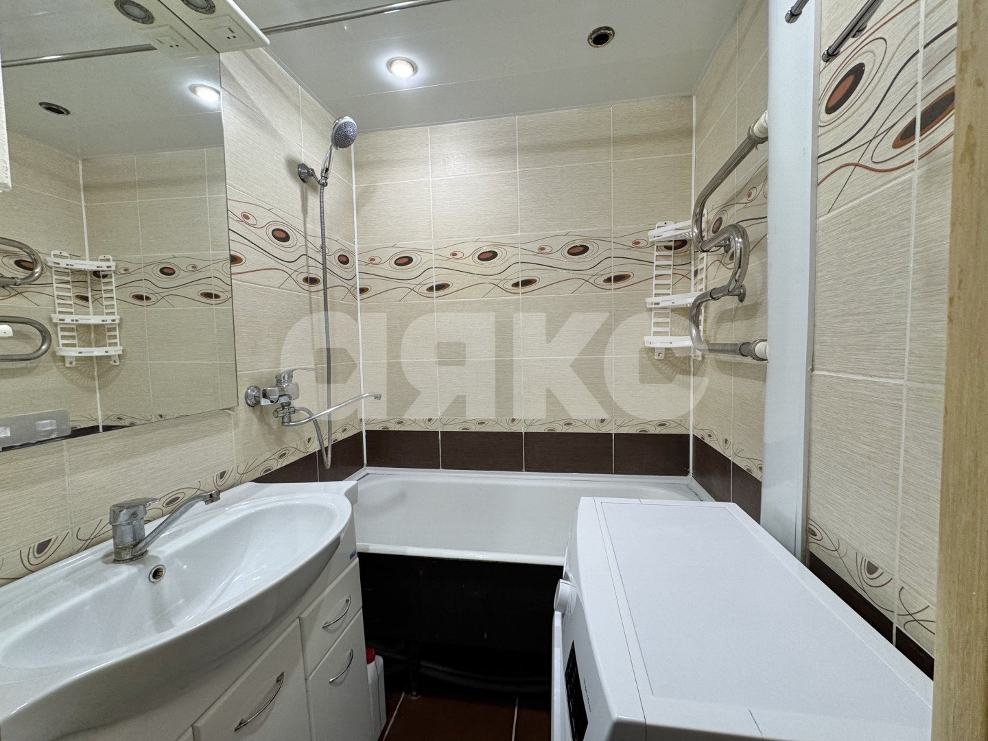 Фото №13: 3-комнатная квартира 60 м² - Нижнекамск, 20-й, ул. Бызова, 9