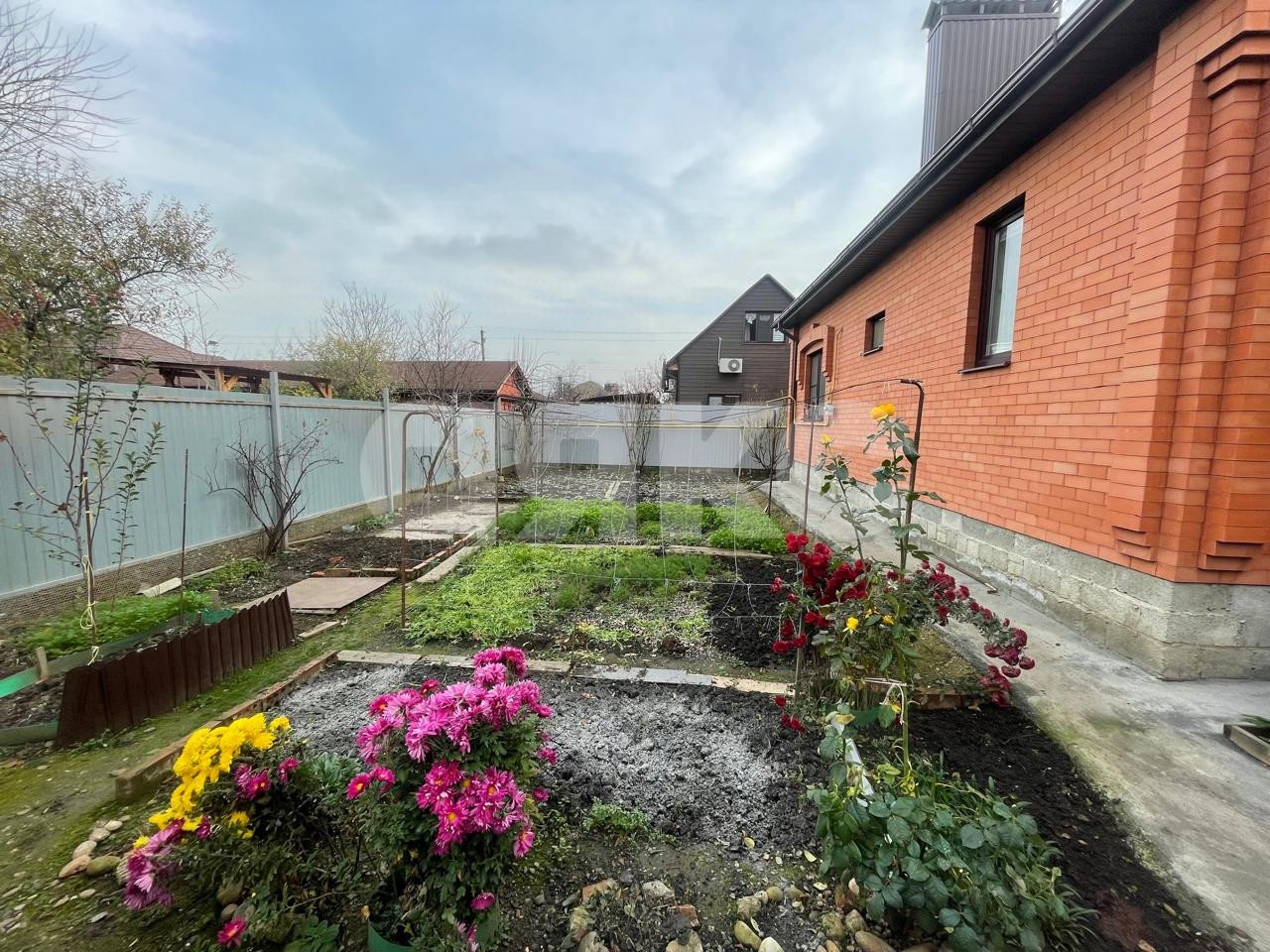 Фото №2: Дом 150 м² + 5 сот. - Армавир, СНТ Мебельщик, пр-д Еловый, 21