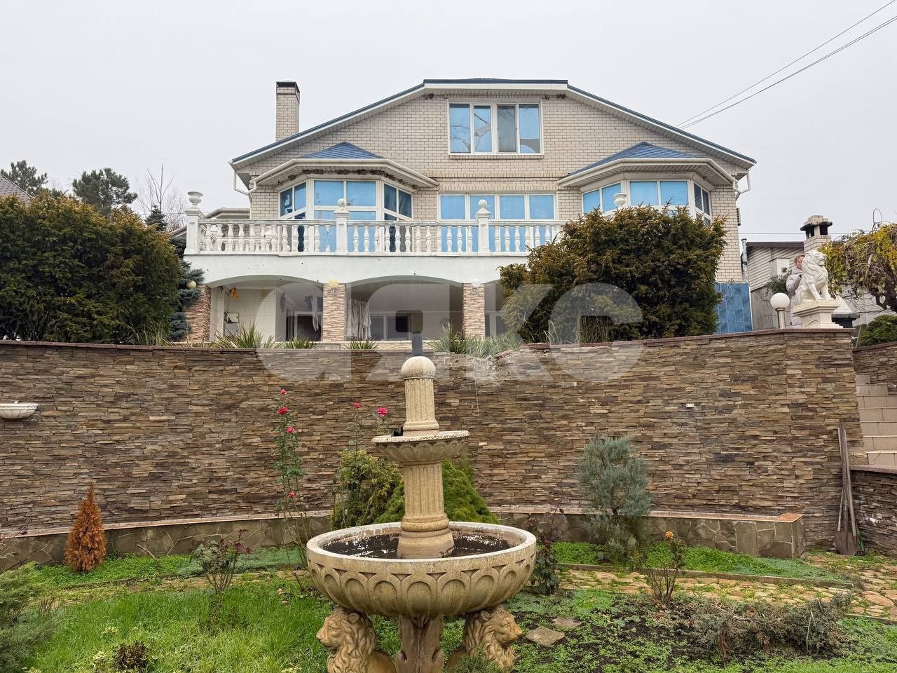 Фото №1: Дом 369 м² + 11.91 сот. - Мариуполь, Песчаный, ул. Большая Морская, 151