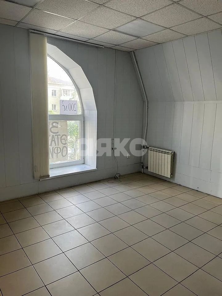 Фото №8: Коммерция 106 м² - Ростов-на-Дону, Кировский, ул. Красноармейская, 127