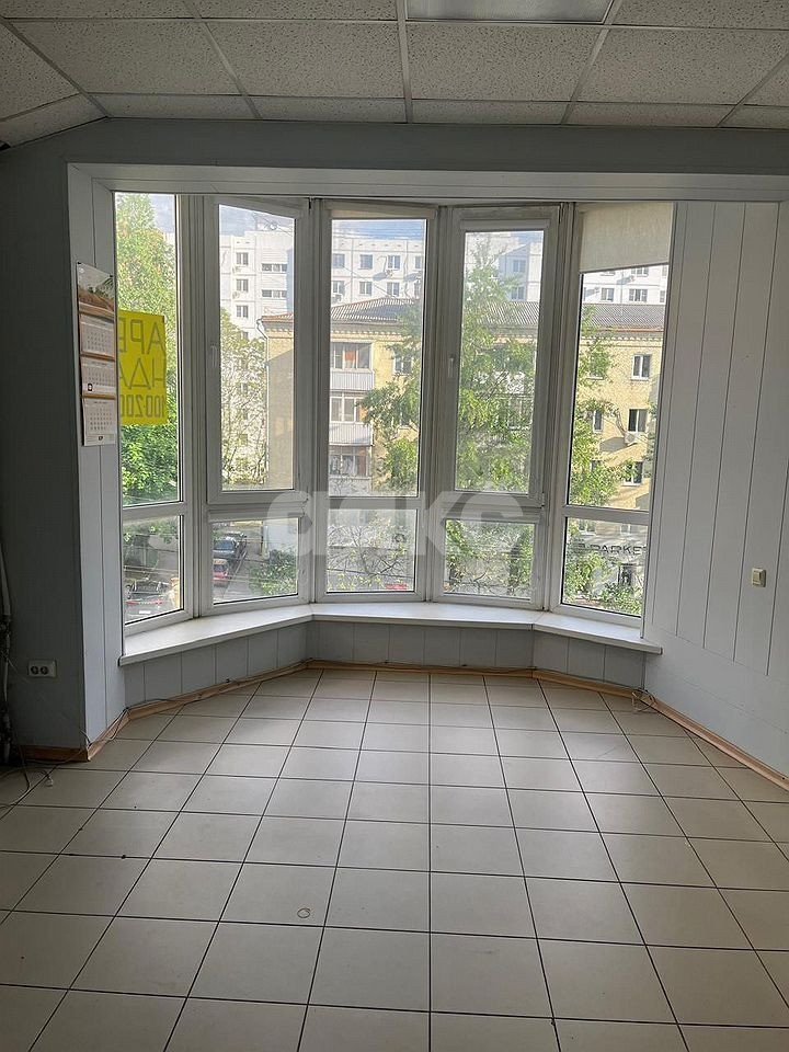 Фото №11: Коммерция 106 м² - Ростов-на-Дону, Кировский, ул. Красноармейская, 127