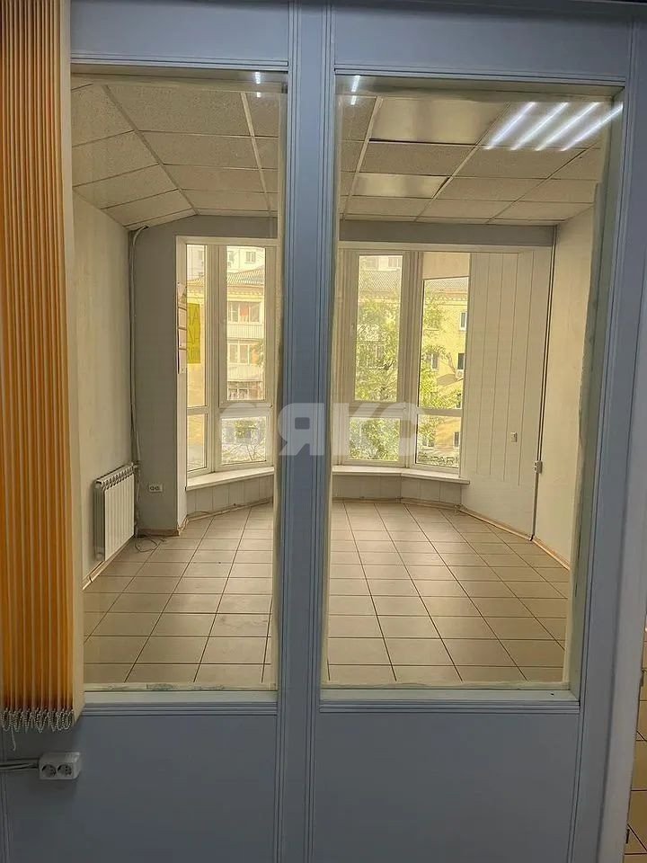 Фото №6: Коммерция 106 м² - Ростов-на-Дону, Кировский, ул. Красноармейская, 127