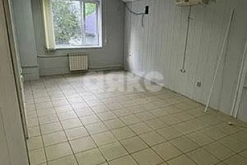 Фото №1: Коммерция 106 м² - Ростов-на-Дону, р. Кировский, ул. Красноармейская, 127