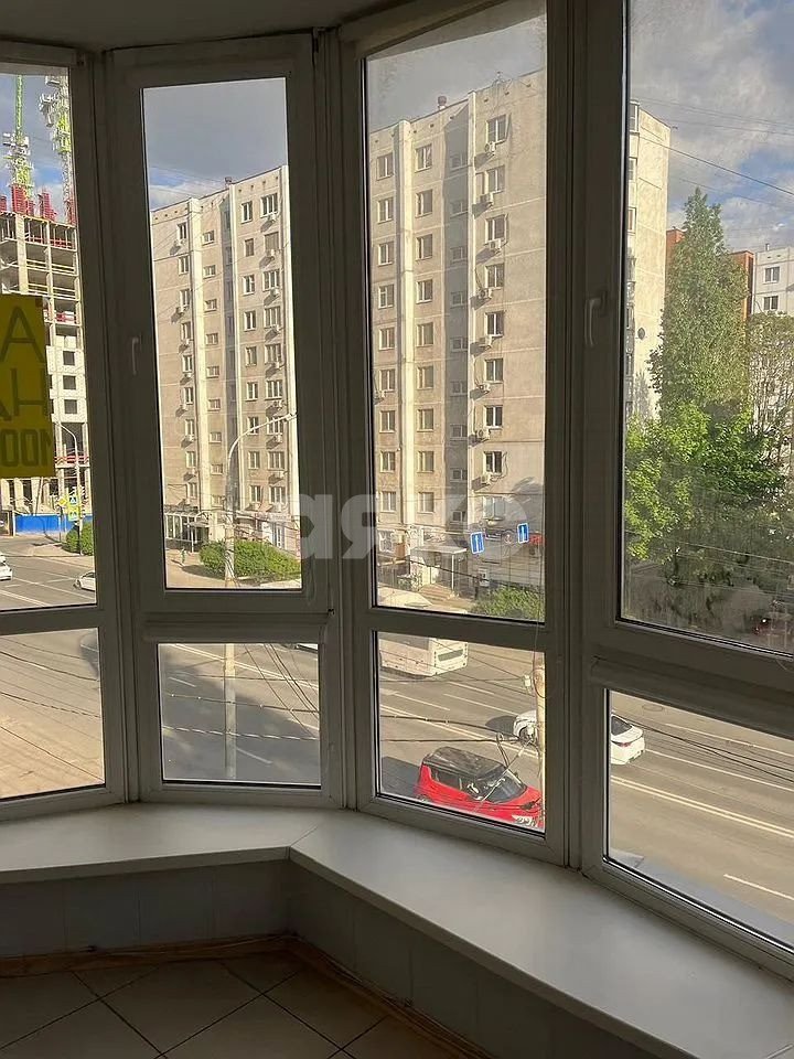 Фото №9: Коммерция 106 м² - Ростов-на-Дону, Кировский, ул. Красноармейская, 127