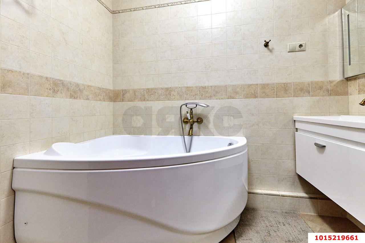 Фото №9: 2-комнатная квартира 64 м² - Краснодар, имени Маршала Жукова, ул. Кореновская, 39