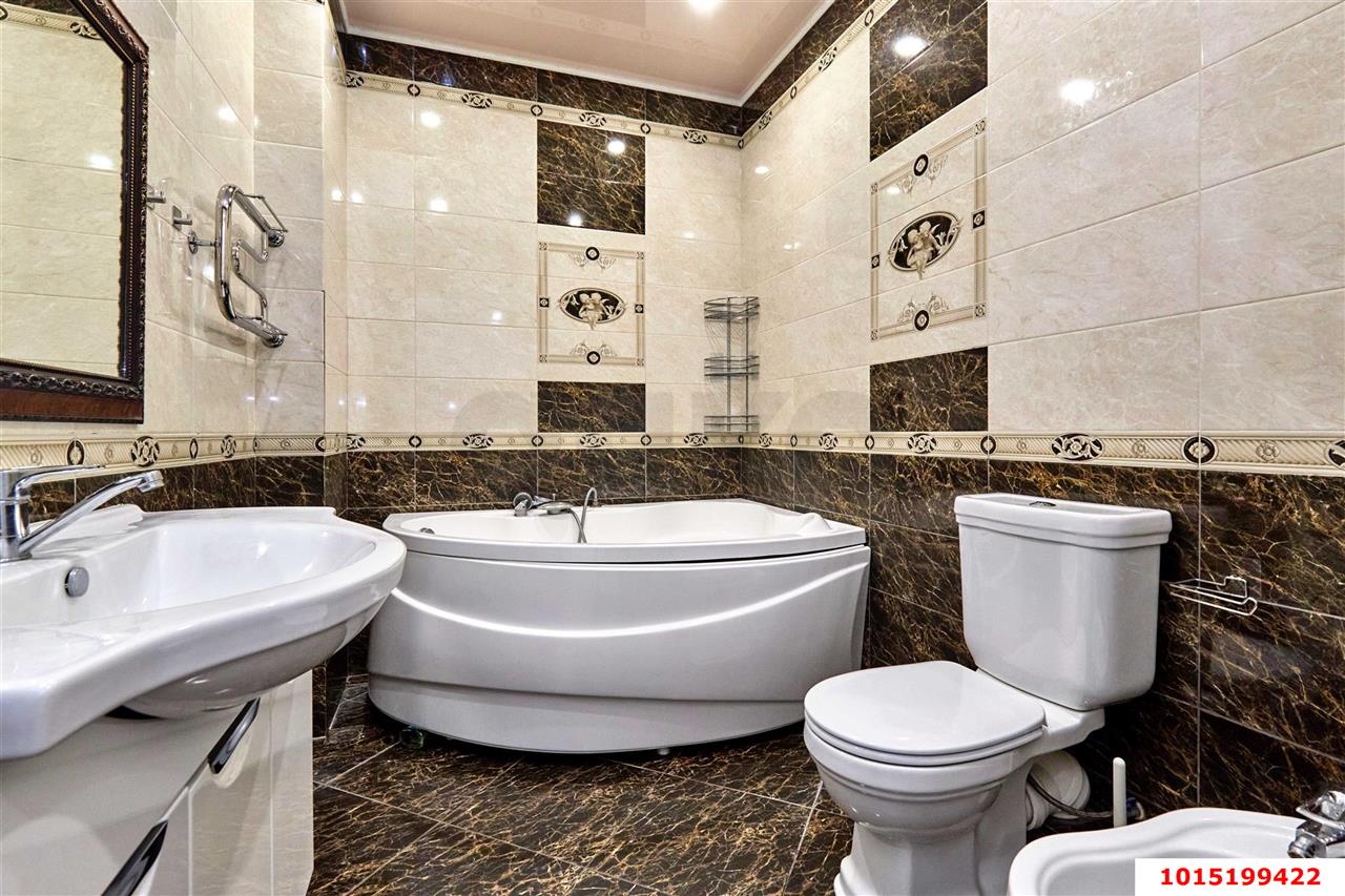 Фото №16: 3-комнатная квартира 117 м² - Краснодар, мкр. Западный внутригородской округ, ул. Бабушкина, 295