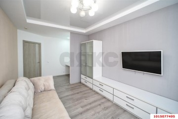 Фото №3: 2-комнатная квартира 60 м² - Краснодар, мкр. Центральный, ул. Красная, 176