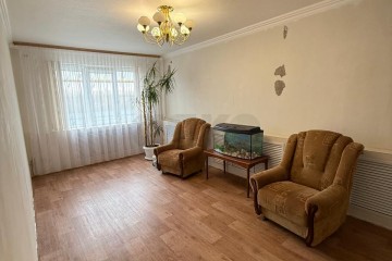 Фото №3: 3-комнатная квартира 110 м² - Новосергиевская, ул. Садовая, 41