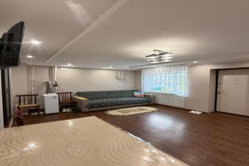 Фото №1: 3-комнатная квартира 110 м² - Новосергиевская, ул. Садовая, 41