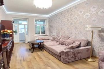 Фото №1: 3-комнатная квартира 82 м² - Феодосия, ул. Назукина, 1