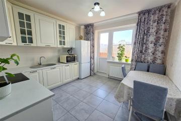 Фото №1: 2-комнатная квартира 62 м² - Краснодар, мкр. Гидростроителей, ул. Гидростроителей, 67