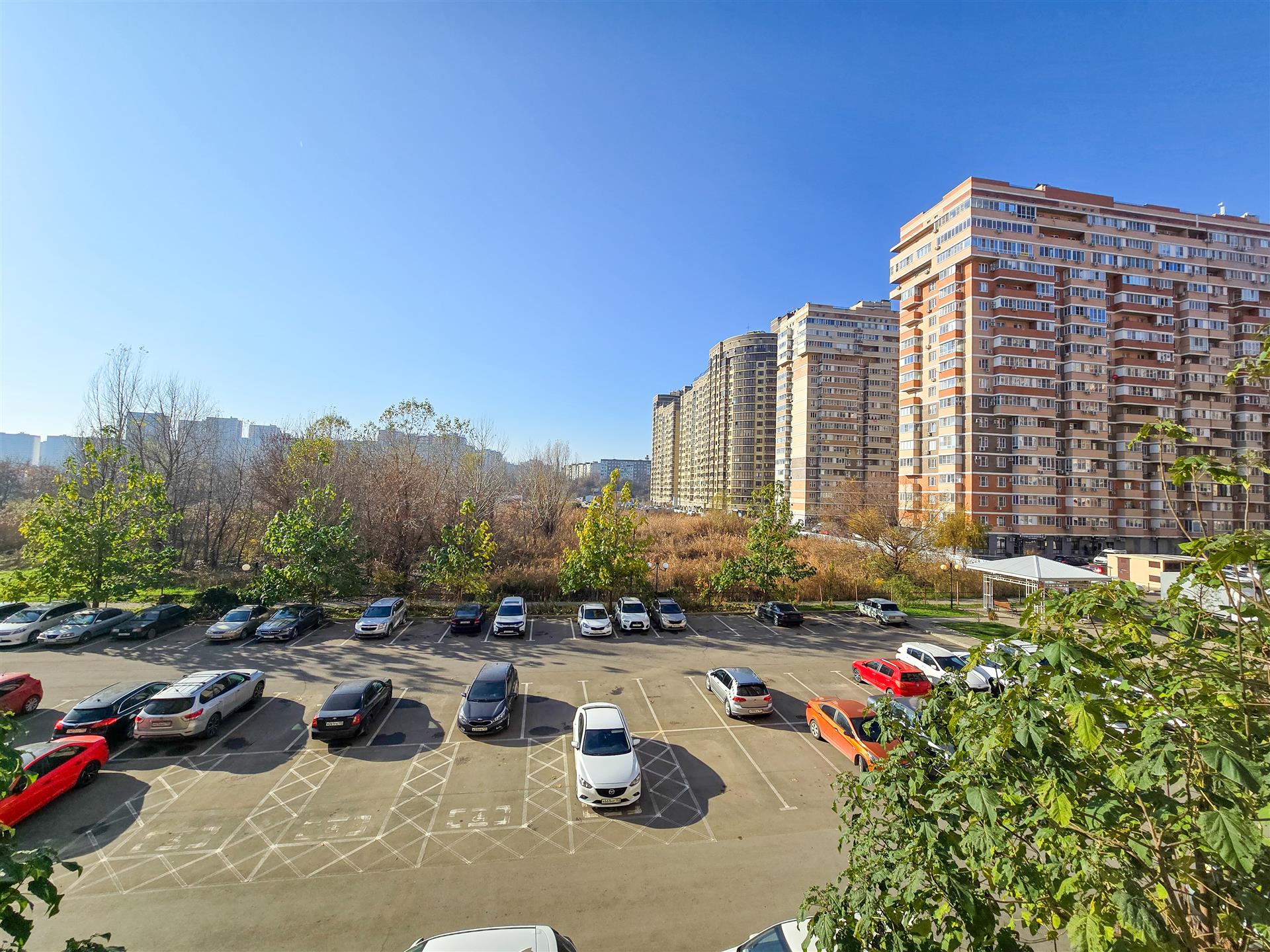 Фото №15: 2-комнатная квартира 69 м² - Краснодар, жилой комплекс Рассвет, Карасунский внутригородской округ, мкр. Гидростроителей, ул. Гидростроителей, 67