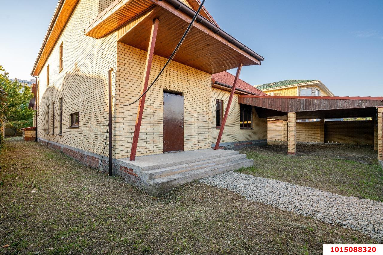 Фото №7: Дом 421 м² + 10 сот. - Краснодар, Калинино, имени Петра Метальникова, мкр. Прикубанский внутригородской округ, ул. Ивана Кожедуба, 27