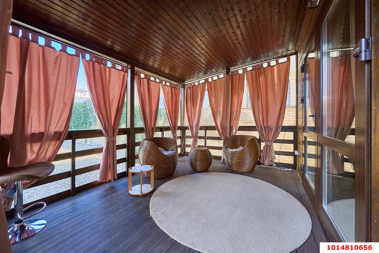 Фото №3: Дом 56 м² + 3.8 сот. - Краснодар, Западный внутригородской округ, мкр. Фестивальный, ул. Воровского, 104