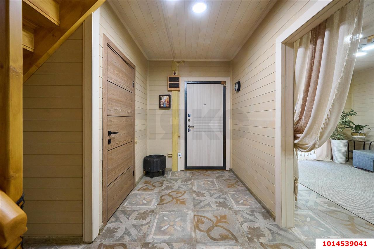 Фото №9: Дом 124 м² + 3.81 сот. - Краснодар, Западный внутригородской округ, мкр. Фестивальный, ул. Воровского, 104