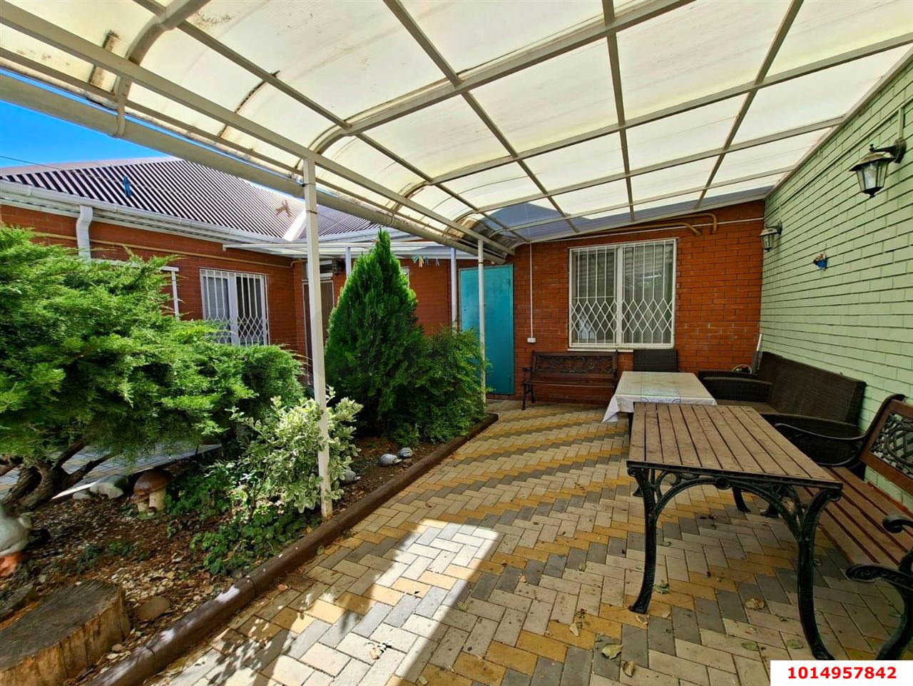 Фото №2: Дом 628 м² + 8.14 сот. - Геленджик, ул. Герцена, 14