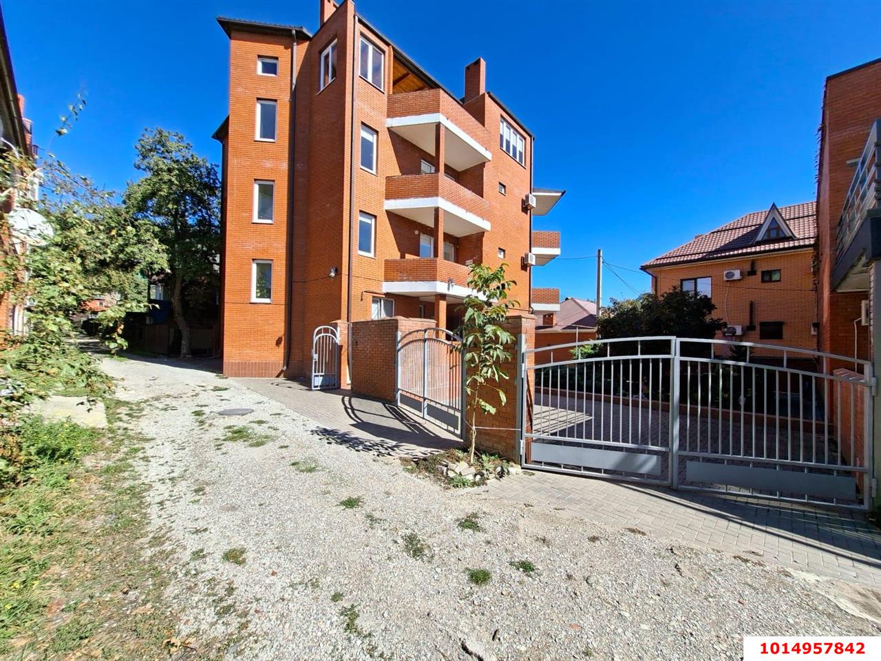 Фото №7: Дом 628 м² + 8.14 сот. - Геленджик, ул. Герцена, 14