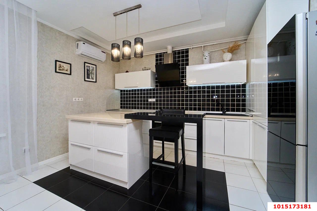 Фото №1: Дом 100 м² + 2 сот. - Краснодар, Прикубанский внутригородской округ, мкр. Сады Калинина, ул. Средняя, 32/2