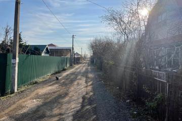 Фото №2: Земельный участок 4 сот. - КСК-2, мкр. Прикубанский внутригородской округ, ул. Вишнёвая, 9