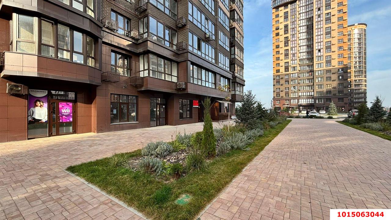 Фото №1: Торговое помещение 88 м² - Краснодар, Достояние, ул. Григория Булгакова, 13