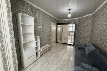 Фото №1: 1-комнатная квартира 33 м² - Краснодар, мкр. Музыкальный, ул. имени Мусоргского М.П., 1