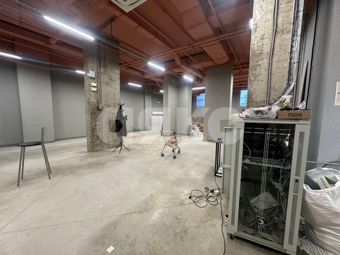 Фото №7: Коммерция 311 м² - Ростов-на-Дону, жилой комплекс Сердце Ростова 2, ул. Ларина, 45с11