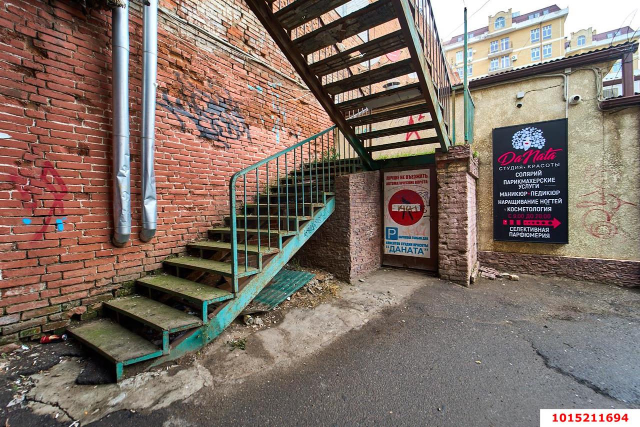 Фото №6: Комната 18 м² - Краснодар, Центральный, ул. Карасунская, 79