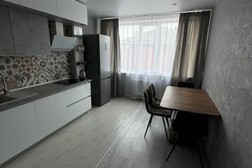 Фото №1: 1-комнатная квартира 35 м² - Новая Адыгея, мкр. жилой комплекс Новый, ул. Бжегокайская, 21/1к2