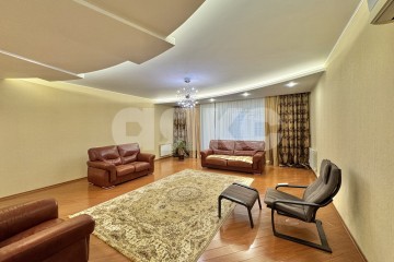 Фото №5: 4-комнатная квартира 196 м² - Нижнекамск, мкр. 35А, пр-кт Химиков, 7