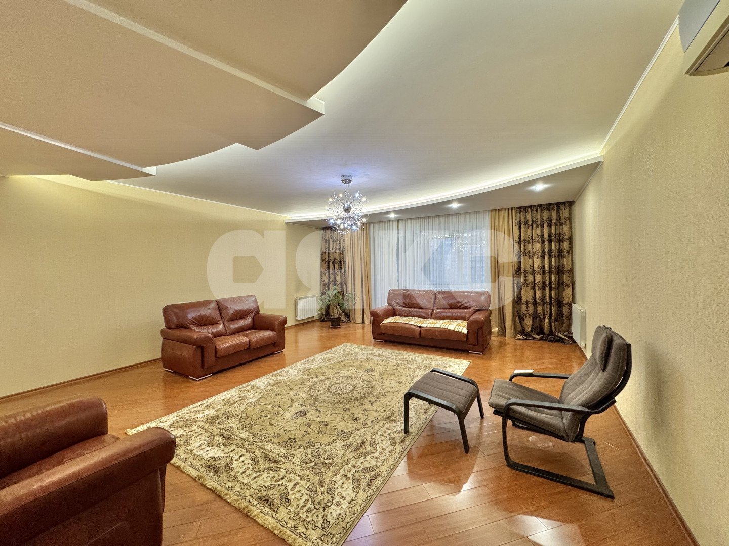 Фото №5: 4-комнатная квартира 196 м² - Нижнекамск, 35А, пр-кт Химиков, 7