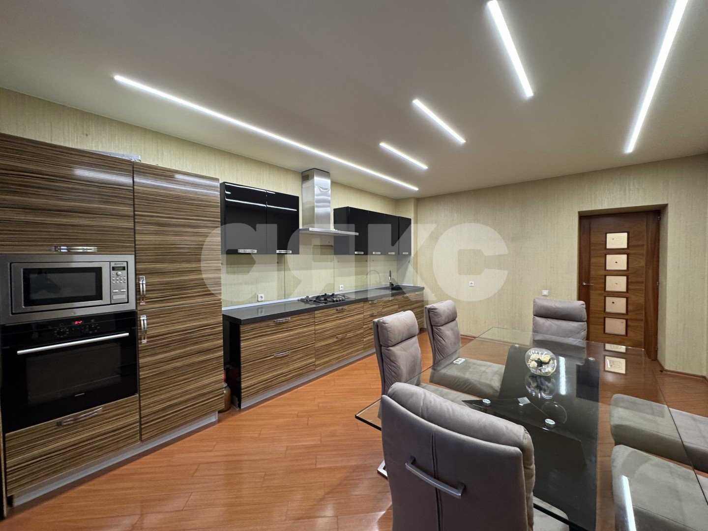 Фото №6: 4-комнатная квартира 196 м² - Нижнекамск, 35А, пр-кт Химиков, 7