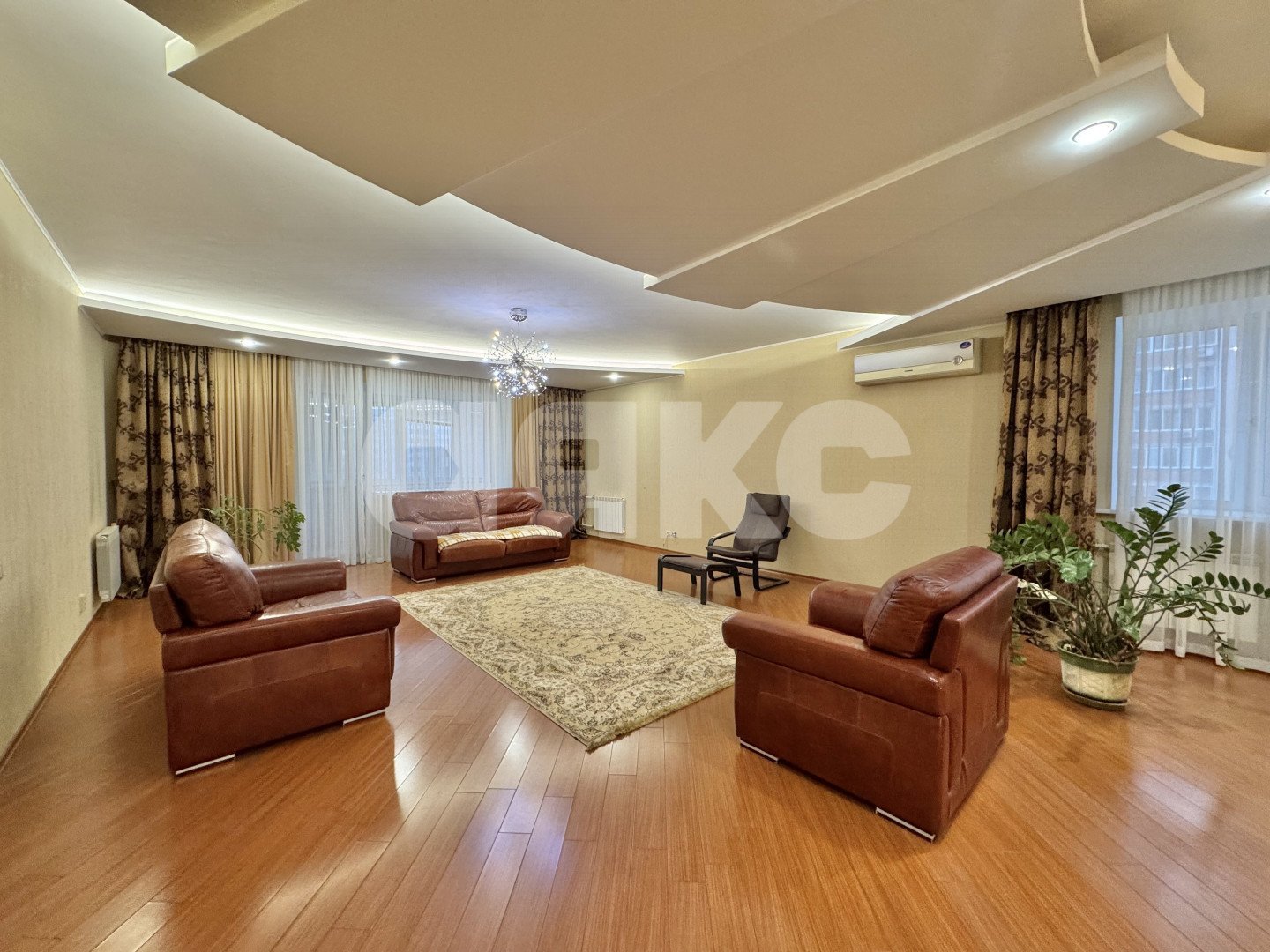 Фото №4: 4-комнатная квартира 196 м² - Нижнекамск, 35А, пр-кт Химиков, 7