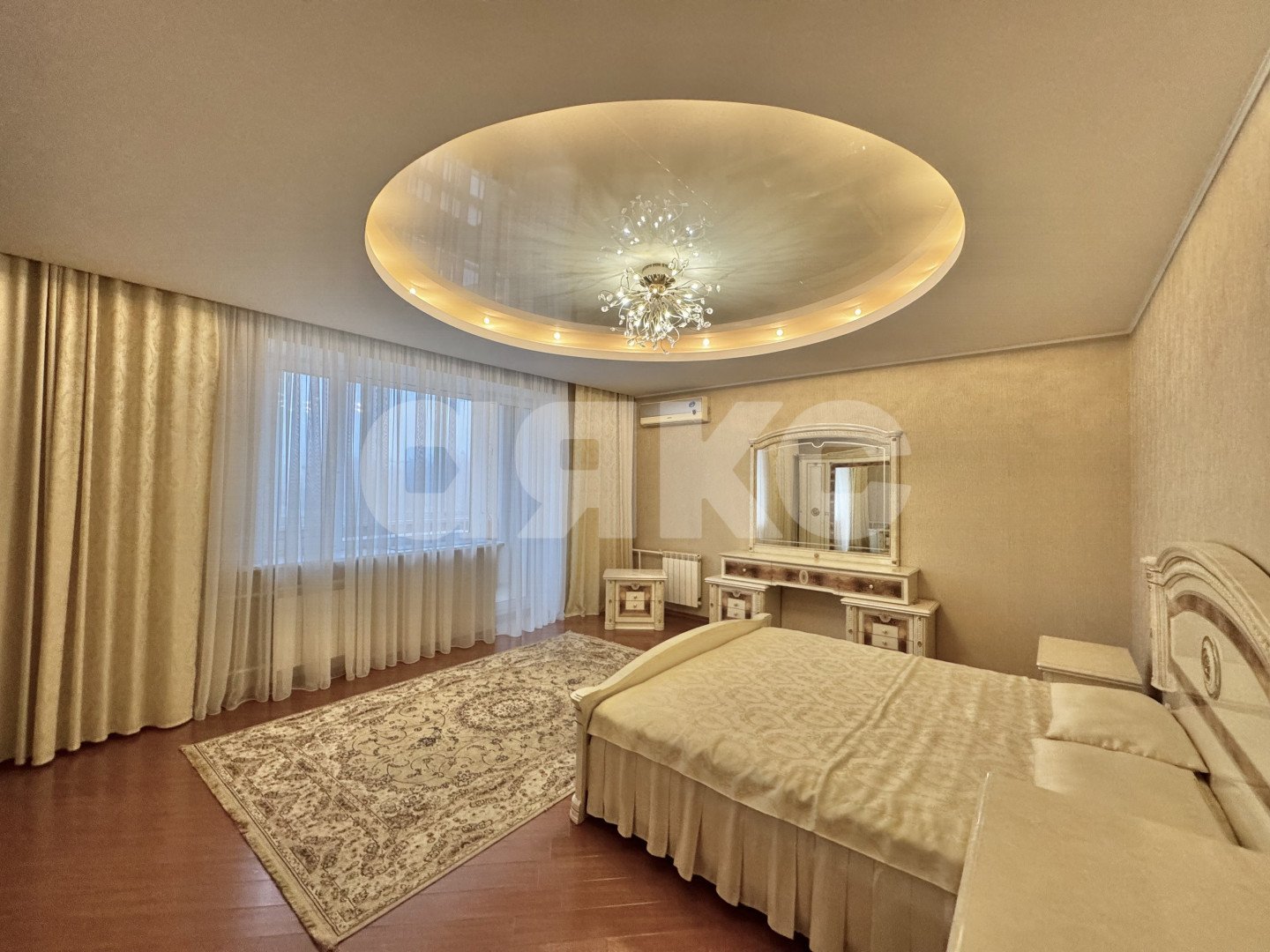 Фото №12: 4-комнатная квартира 196 м² - Нижнекамск, 35А, пр-кт Химиков, 7