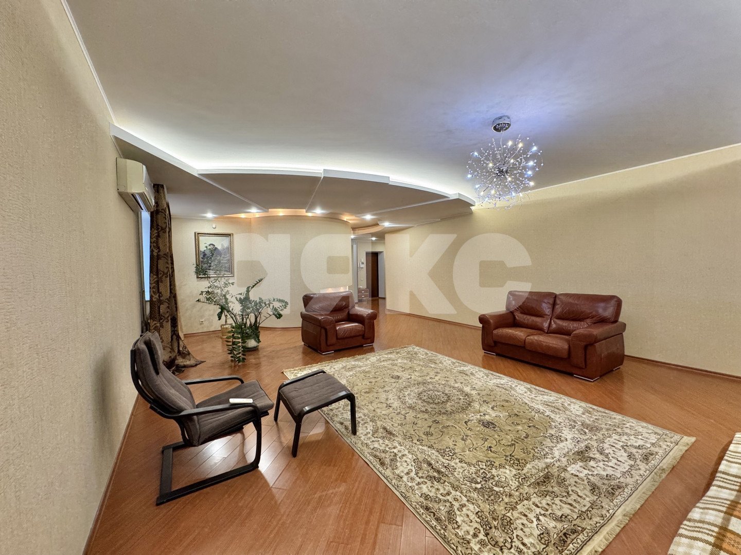 Фото №3: 4-комнатная квартира 196 м² - Нижнекамск, 35А, пр-кт Химиков, 7