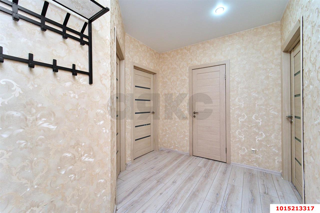 Фото №11: 2-комнатная квартира 56 м² - Российский, Прикубанский внутригородской округ, ул. имени В.М. Комарова, 21В