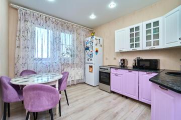 Фото №1: 2-комнатная квартира 49 м² - Краснодар, мкр. ЖК Калинино Парк, ул. имени В.М. Комарова, 21/1к3