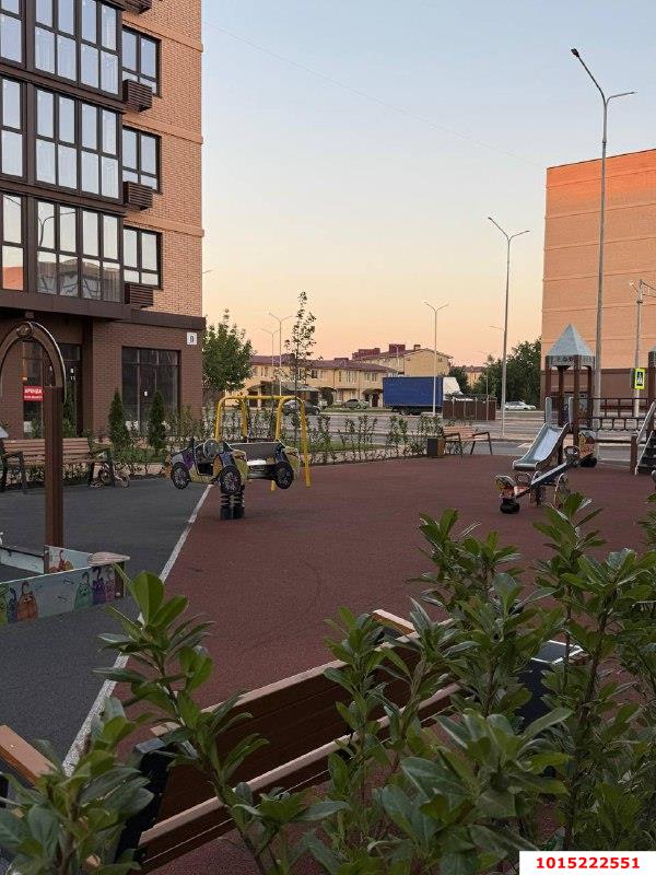 Фото №2: Таунхаус 100 м² + 1 сот. - Южный, жилой комплекс История, ул. Казачья, 2к2