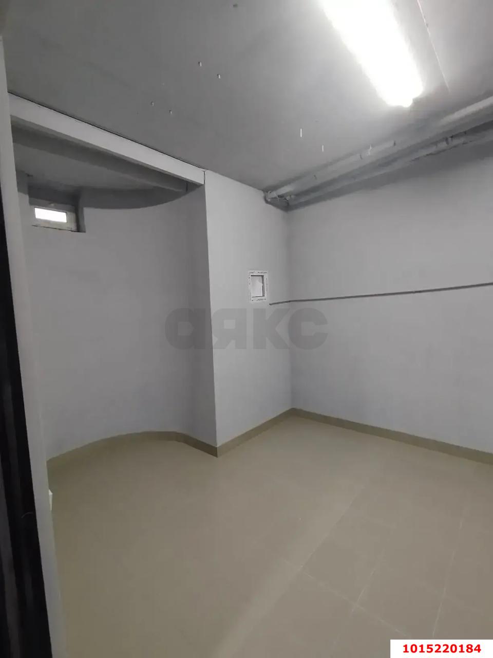 Фото №3: Коммерция 67 м² - Краснодар, Центральный внутригородской округ, Покровка, мкр. Центральный, ул. Дмитриевская Дамба, 10