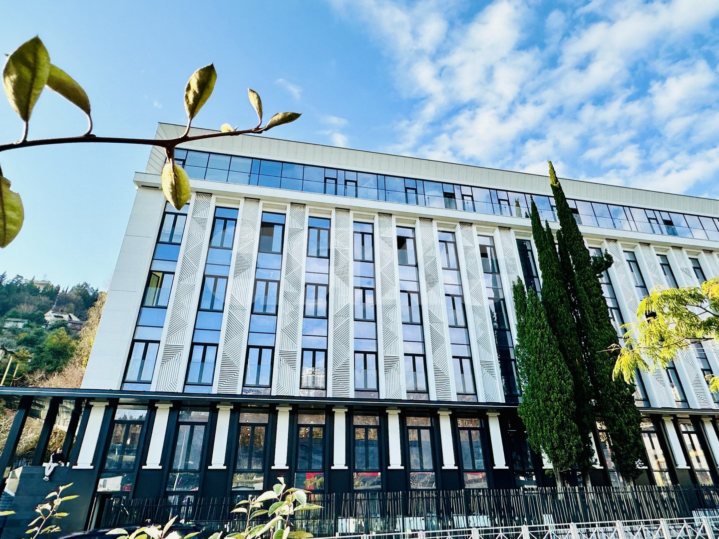 Фото №1: Апартаменты 57 м² - Сочи, Светлана, ул. Яна Фабрициуса, 33