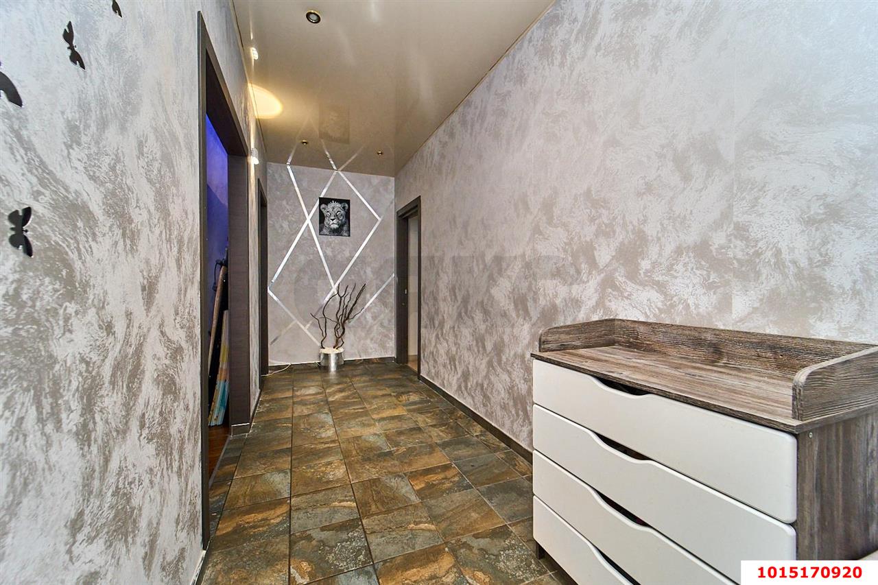 Фото №8: 3-комнатная квартира 95 м² - Краснодар, Прикубанский внутригородской округ, мкр. Краевая Клиническая Больница, ул. Домбайская, 12