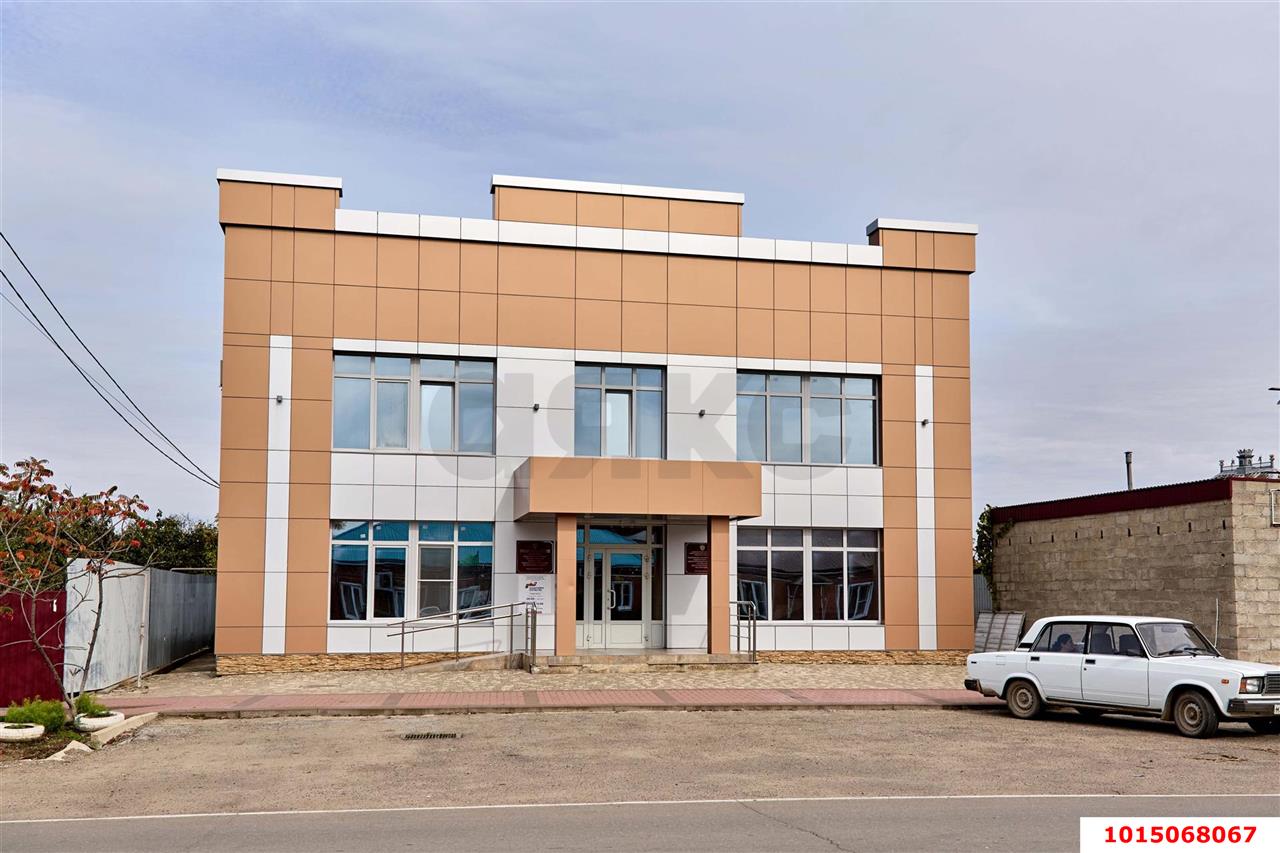 Фото №1: Отдельное здание 489 м² - Тахтамукай, ул. Совмена, 17/1