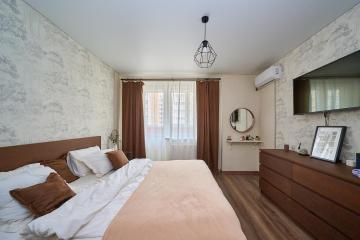 Фото №1: 2-комнатная квартира 72 м² - Краснодар, мкр. Черёмушки, ул. Селезнёва, 4/13к1