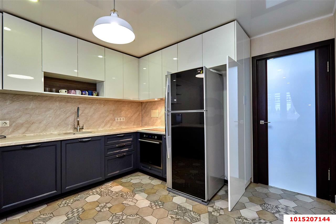 Фото №2: 3-комнатная квартира 91 м² - Краснодар, Западный внутригородской округ, мкр. Юбилейный, ул. Рождественская набережная, 51