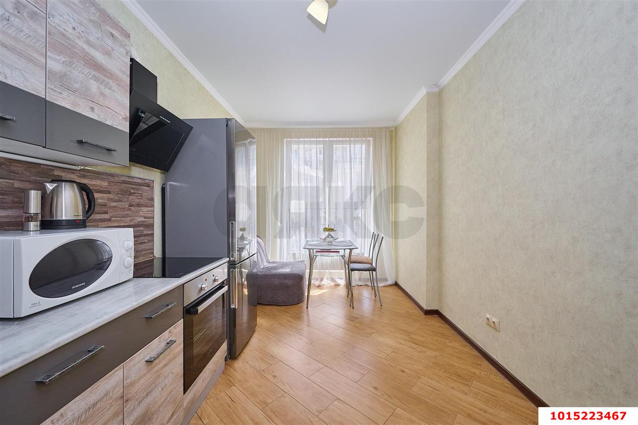 Фото №2: 1-комнатная квартира 39 м² - Краснодар, Центральный, ул. Красная, 176